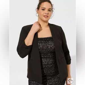 Torrid • Studio Crepe Collarless Blazer in Deep Black Size 0X